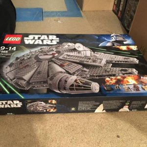 7965 Millennium Falcon.jpg