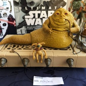 Jabba the Hutt playset - front.jpg