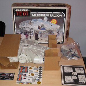 sw_millennium_falcon_rotj_kenner 010.jpg