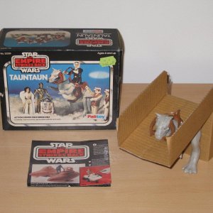 sw_tauntaun_closed_belly_esb_palitoy 001.jpg