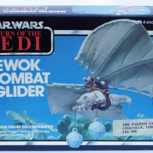 Ewok Combat Glider Palitoy (1).JPG