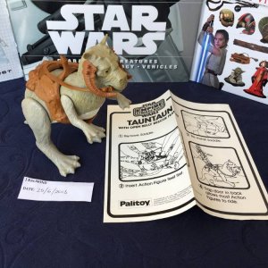 Tauntaun (open belly) - complete.jpg