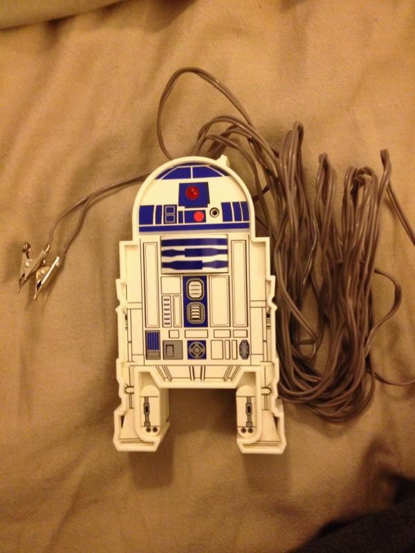 r2d2 toy 2 (600x800).jpg